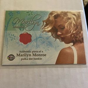 MARILYN MONROE CELEBRITY WORN POLKA DOT HANKIE CARD 2007 BREYGENT